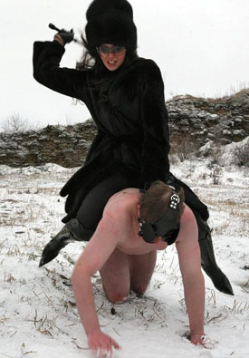 dominatrixinsnow